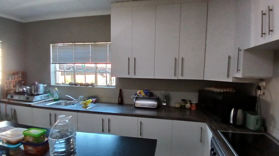 To Let 3 Bedroom Property for Rent in Sydenham Eastern Cape